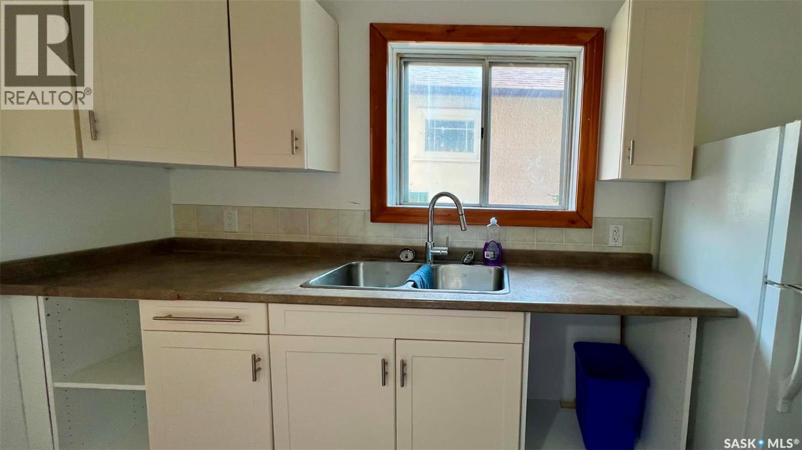 355 10th STREET E - 12