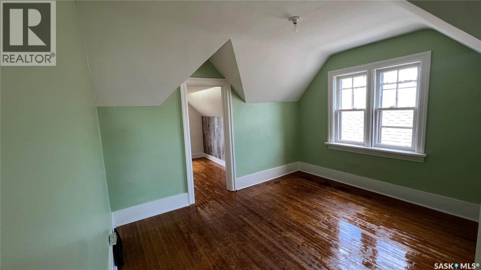 355 10th STREET E - 20