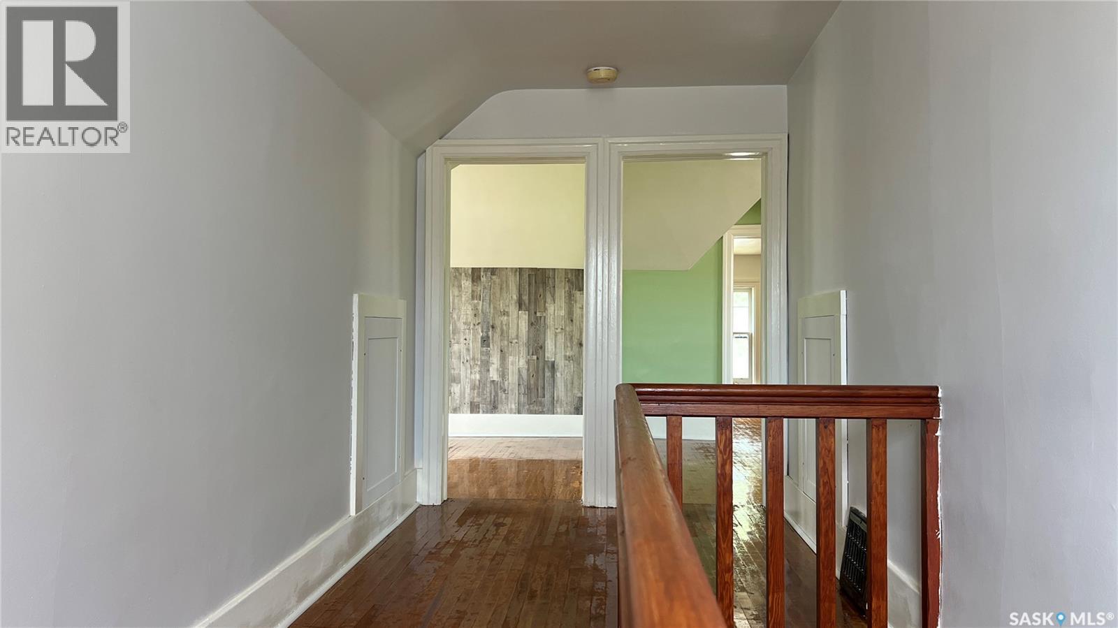 355 10th STREET E - 18