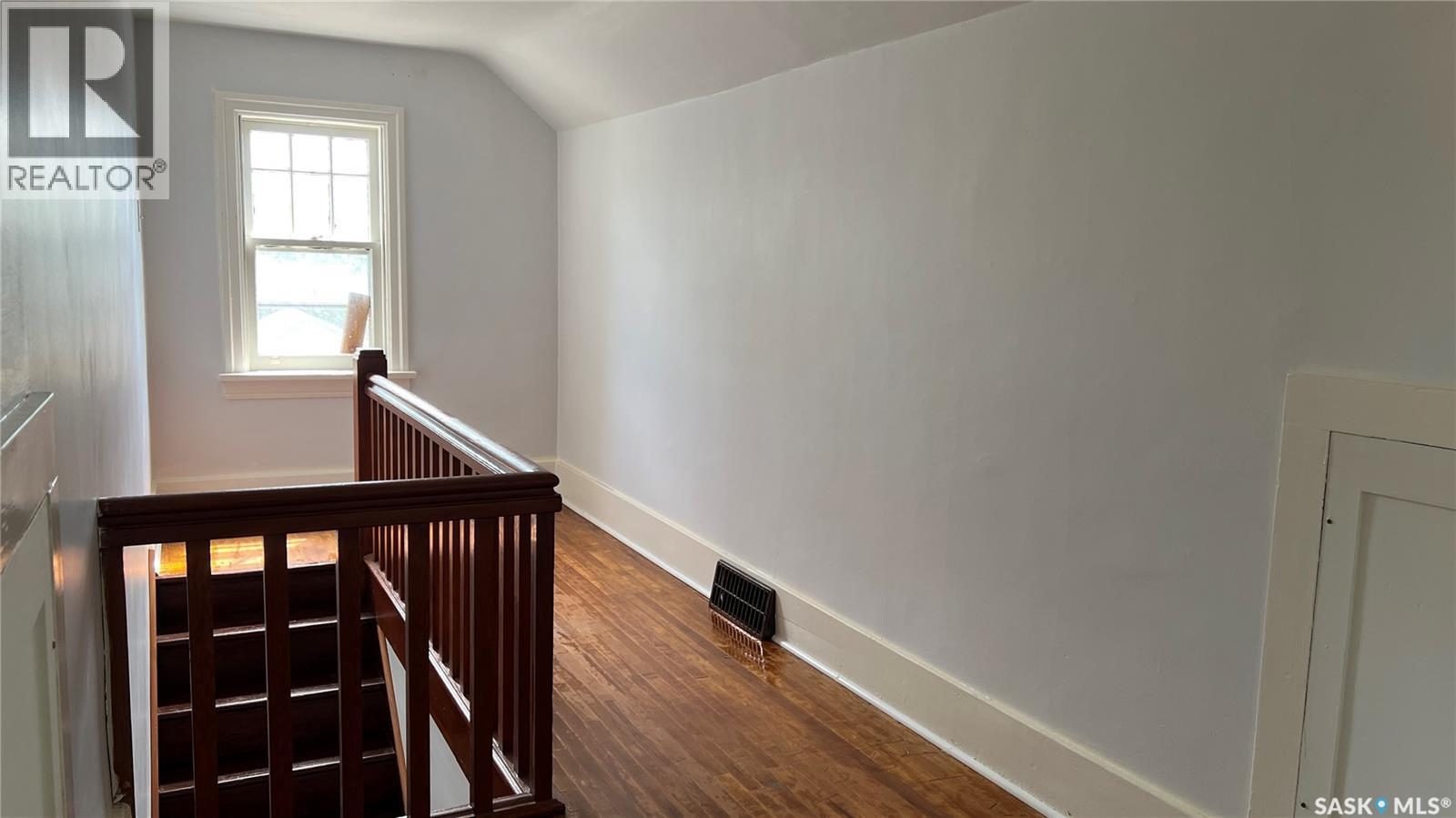 355 10th STREET E - 19