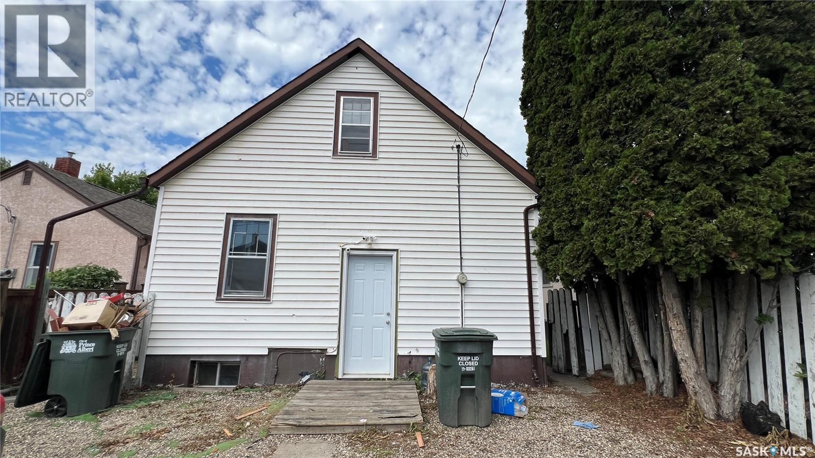 355 10th STREET E - 35