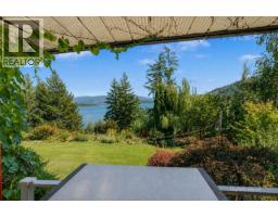 Full bathroom - 5255 Schneider Place, Tappen, BC V0E2X3 Photo 8