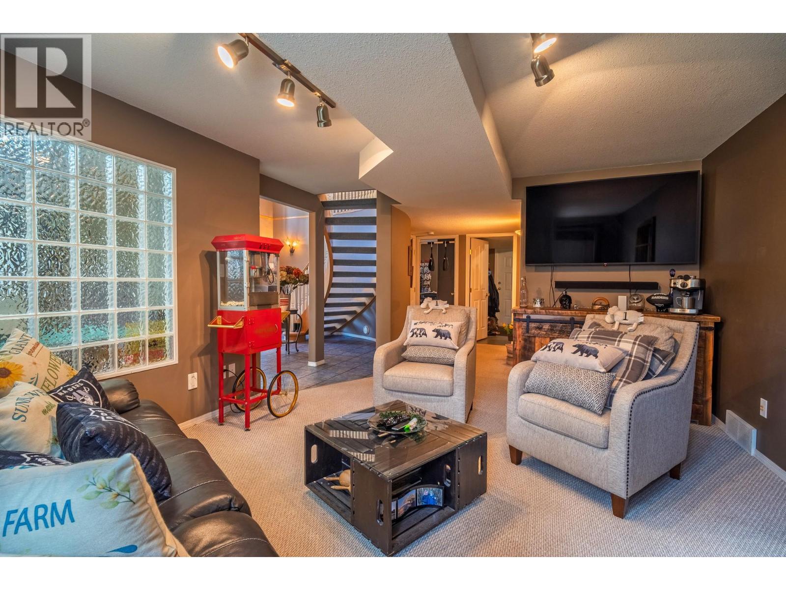 610 Strathmore Avenue - 46