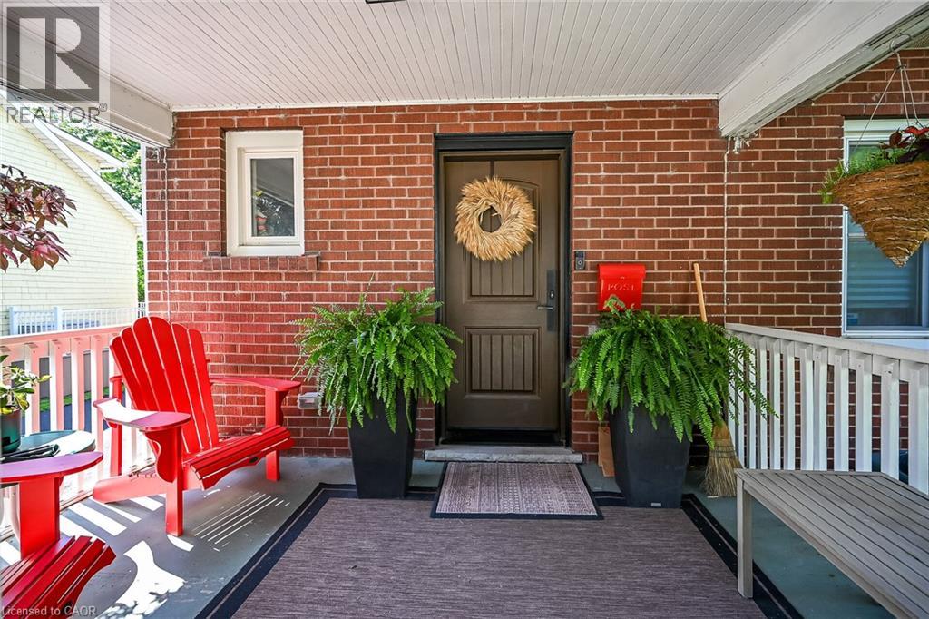 133 SHETLAND Street - 2