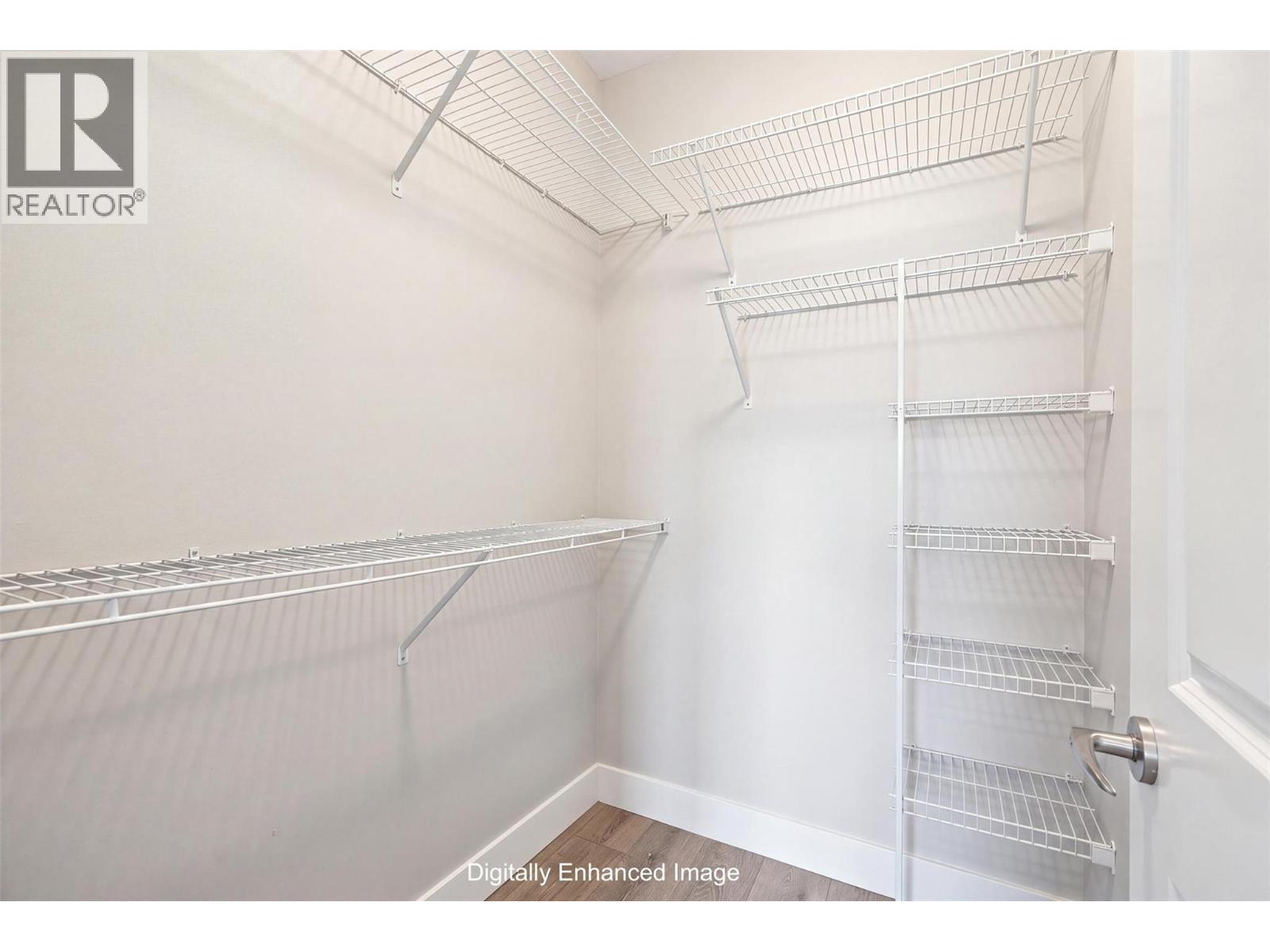 2200 LINFIELD Drive Unit# 32, Kamloops