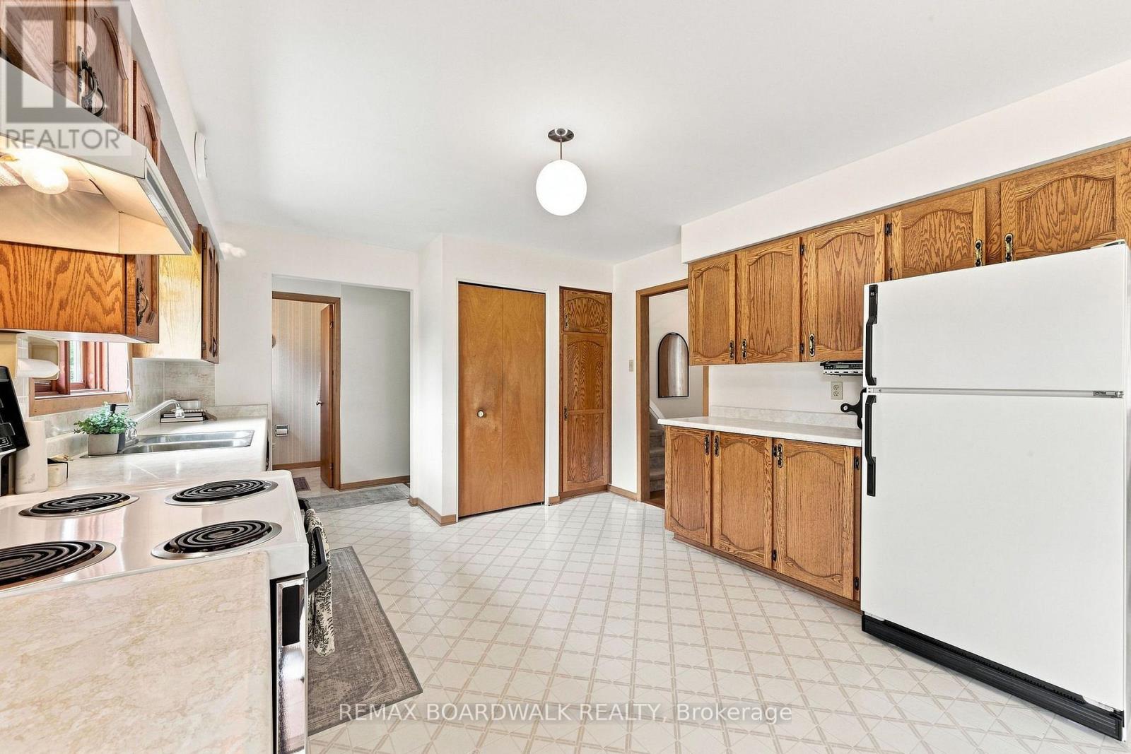 21 MAITLAND STREET - Image 13