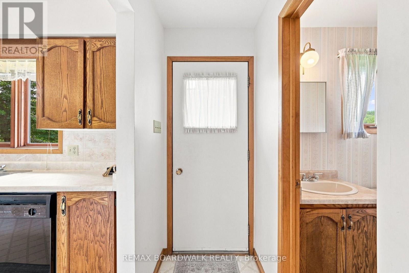 21 MAITLAND STREET - Image 16