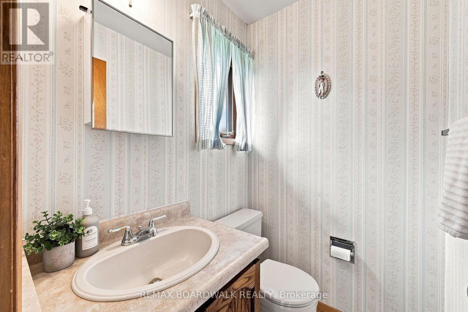 21 MAITLAND STREET - Image 17