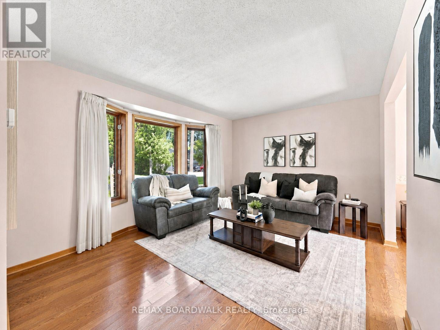 21 MAITLAND STREET - Image 8