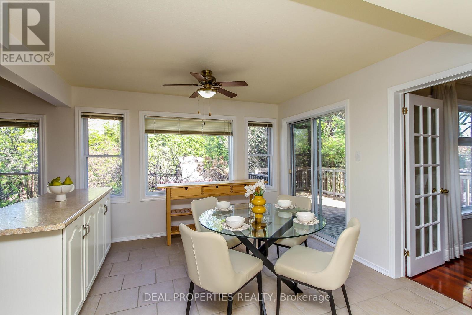 39 HUNTINGS END AVENUE - 20