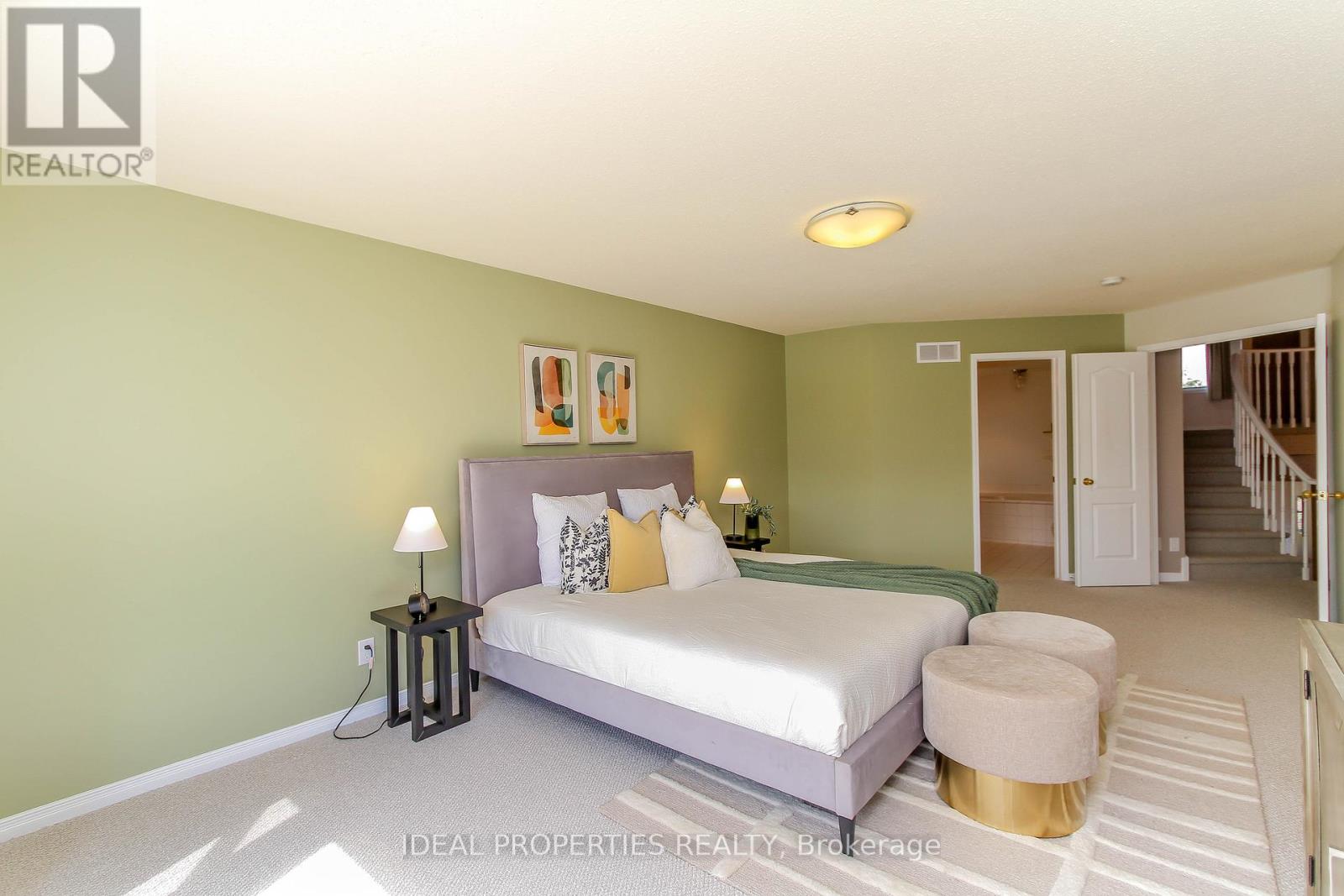39 HUNTINGS END AVENUE - Image 23