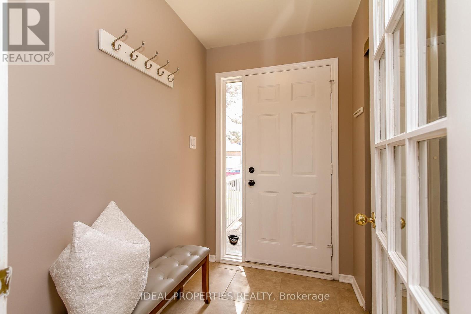 39 HUNTINGS END AVENUE - 3