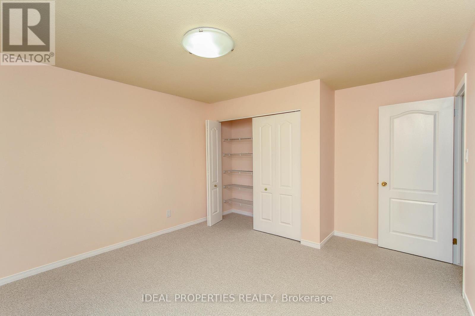 39 HUNTINGS END AVENUE - Image 36