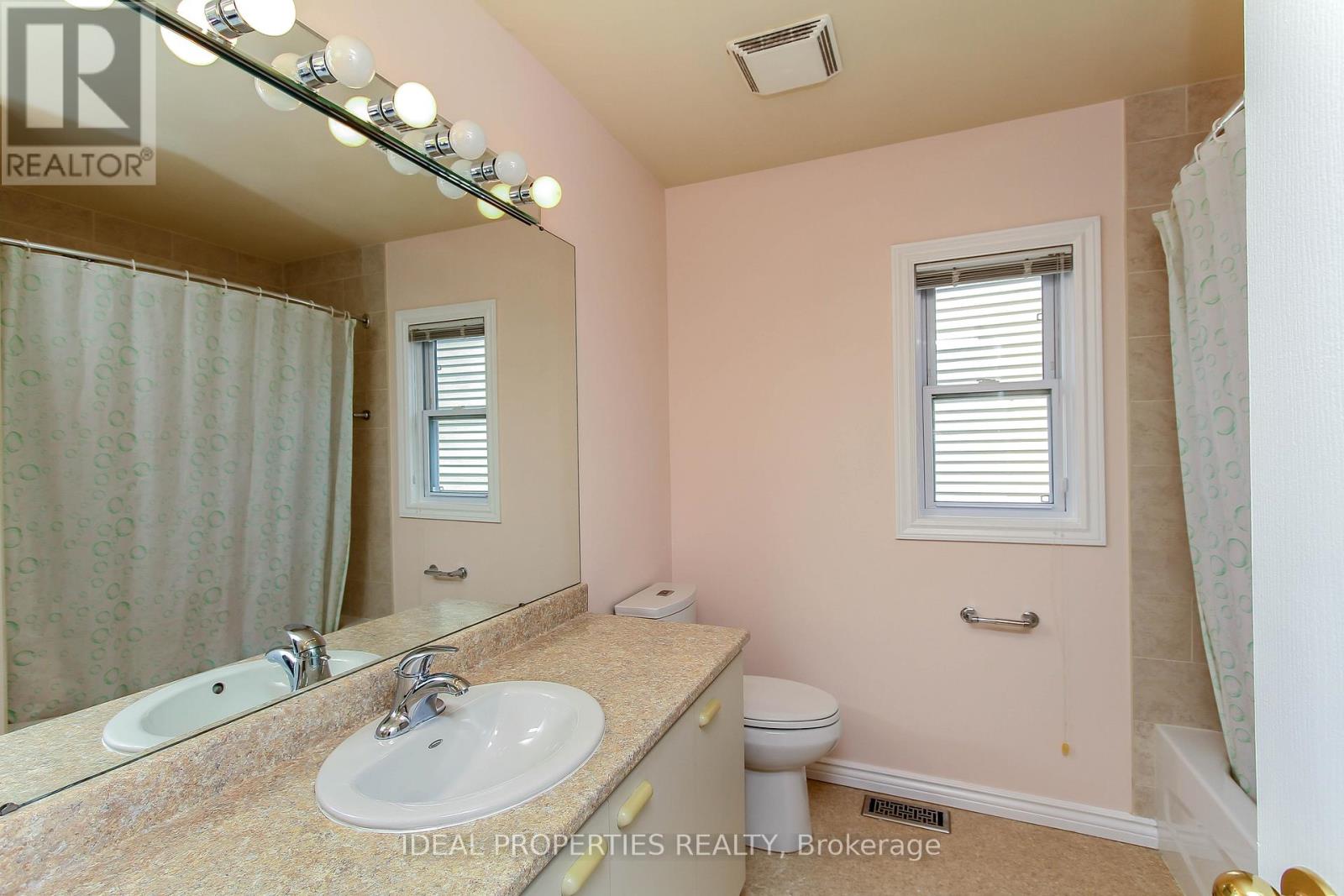 39 HUNTINGS END AVENUE - Image 37