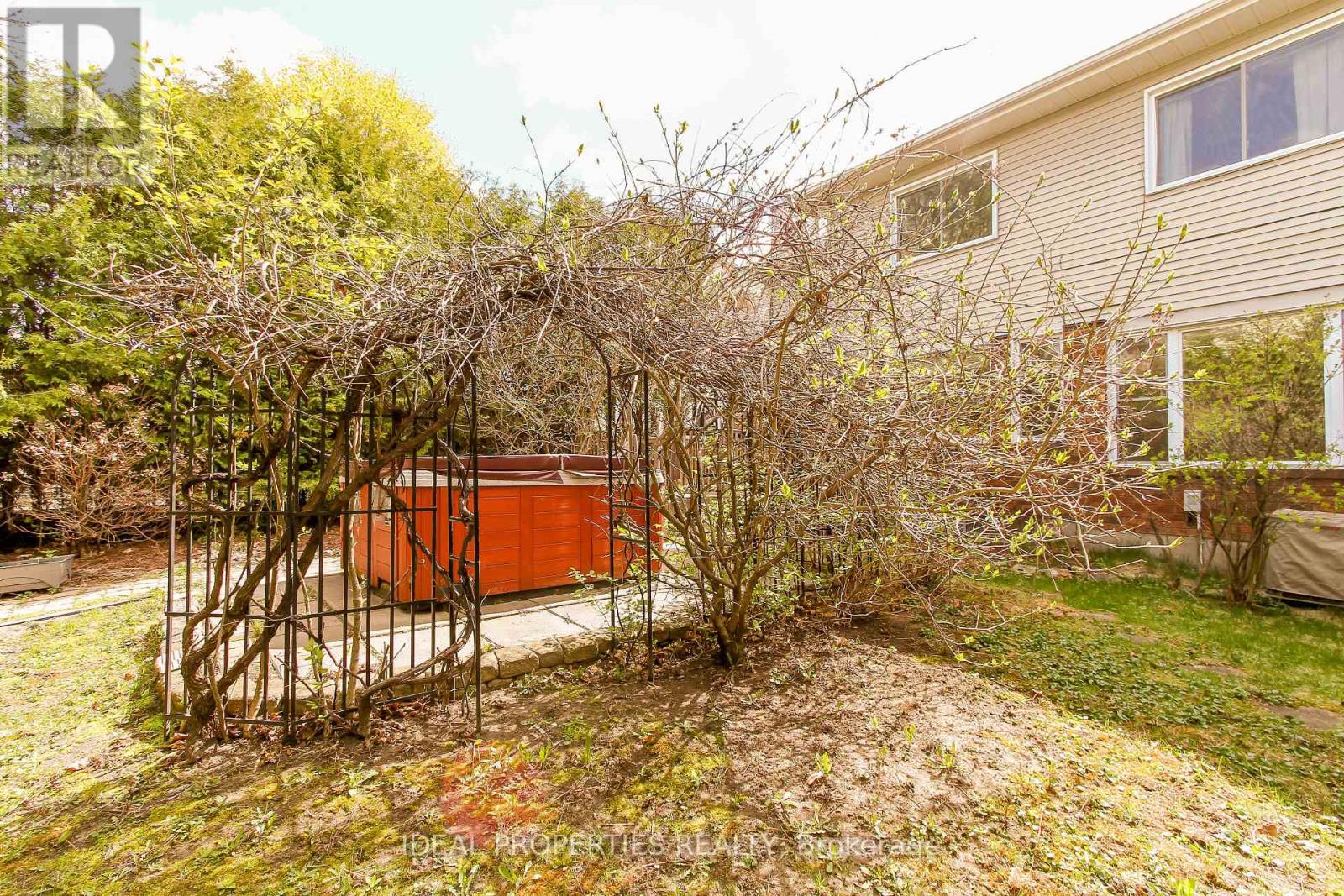 39 HUNTINGS END AVENUE - 50