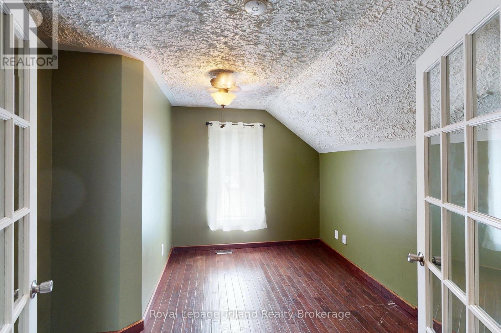 16 BROADWAY STREET - 13