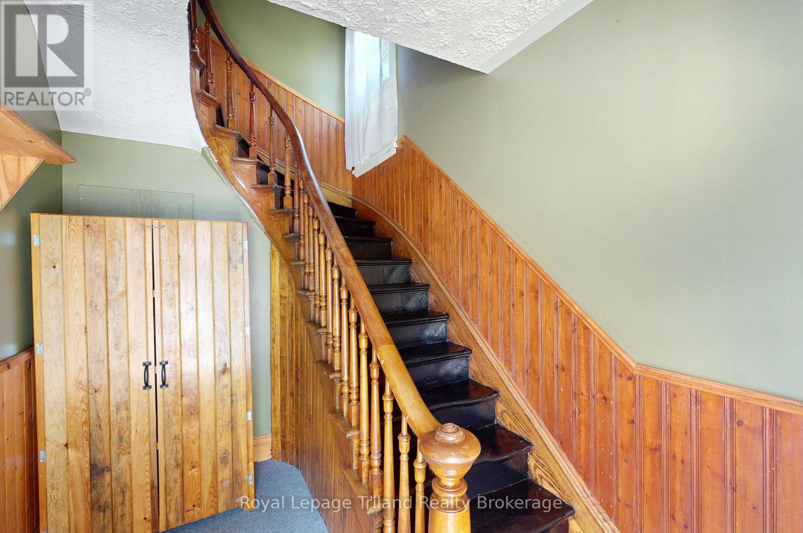 16 BROADWAY STREET - 16