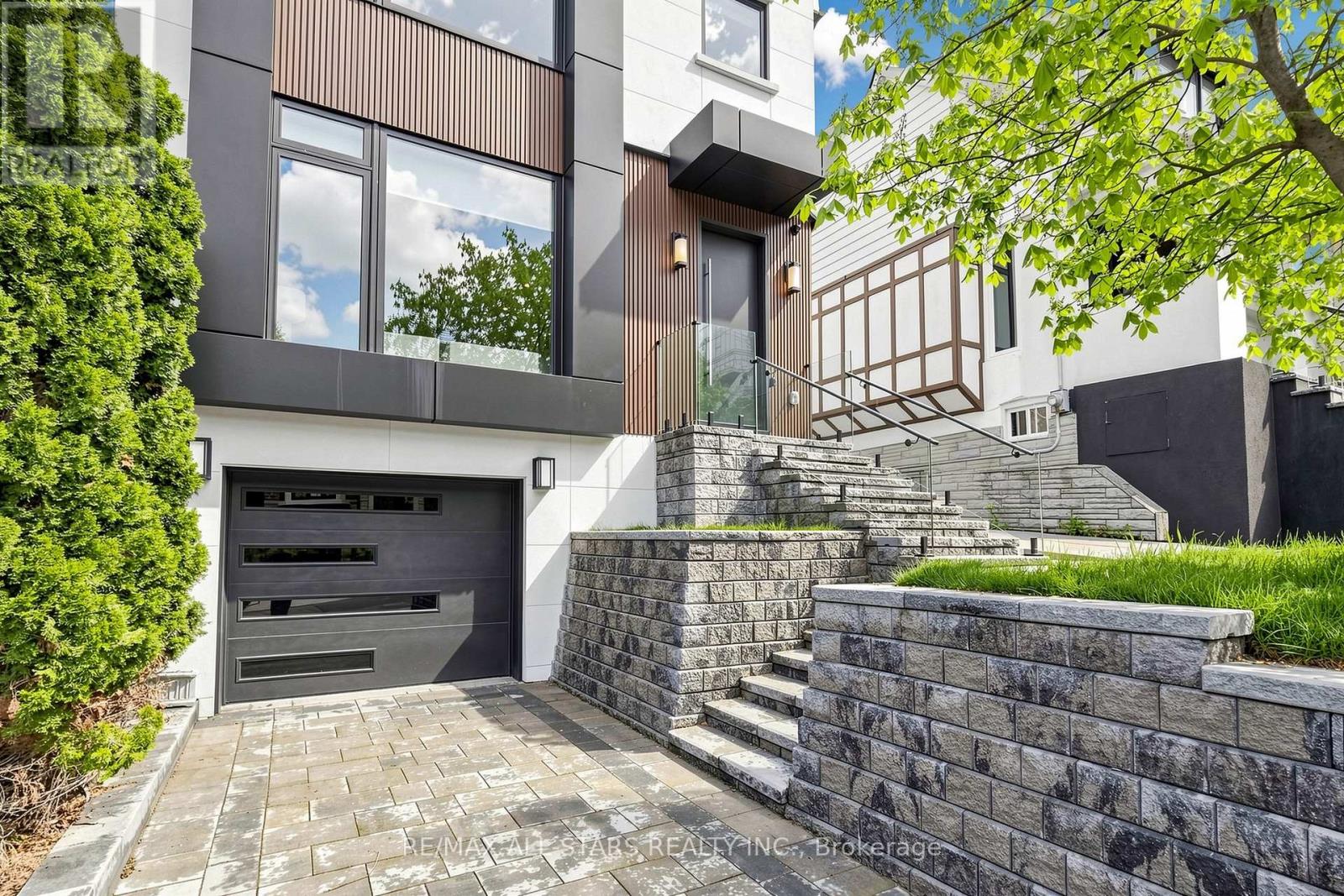 127 BANFF ROAD - 2