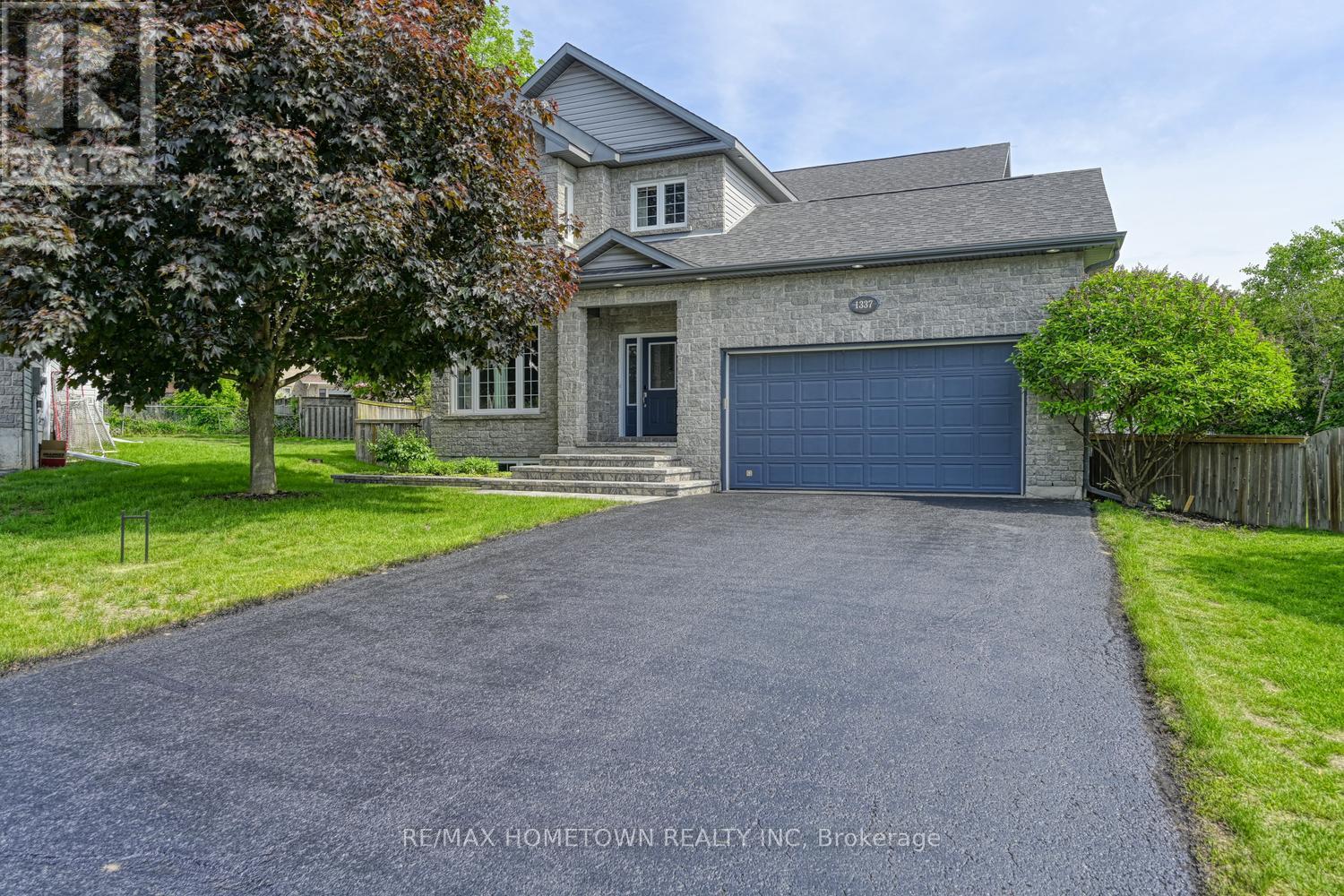 1337 CUTHBERTSON AVENUE - 1