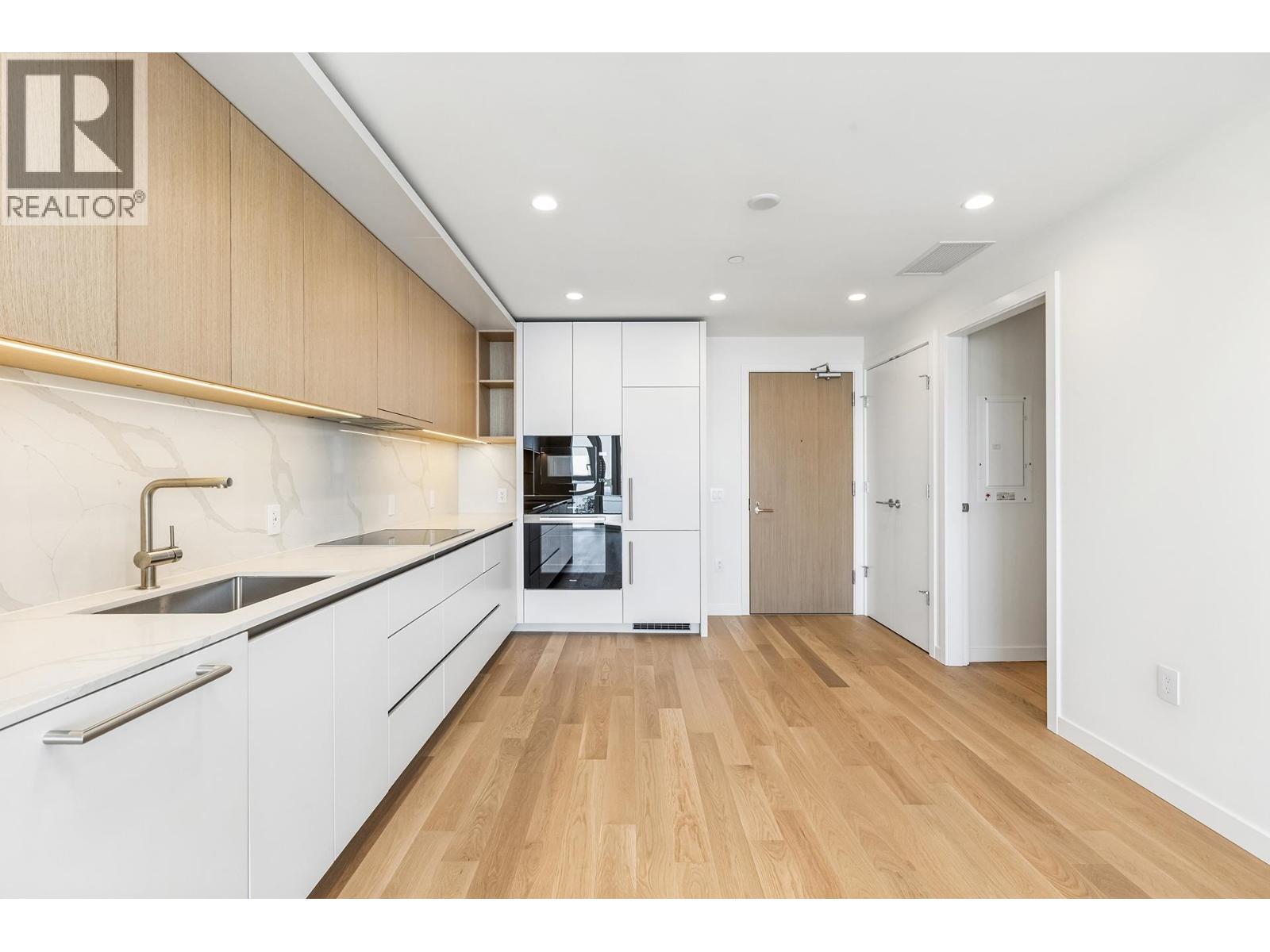 609 3963 UPLANDS WAY, West Vancouver