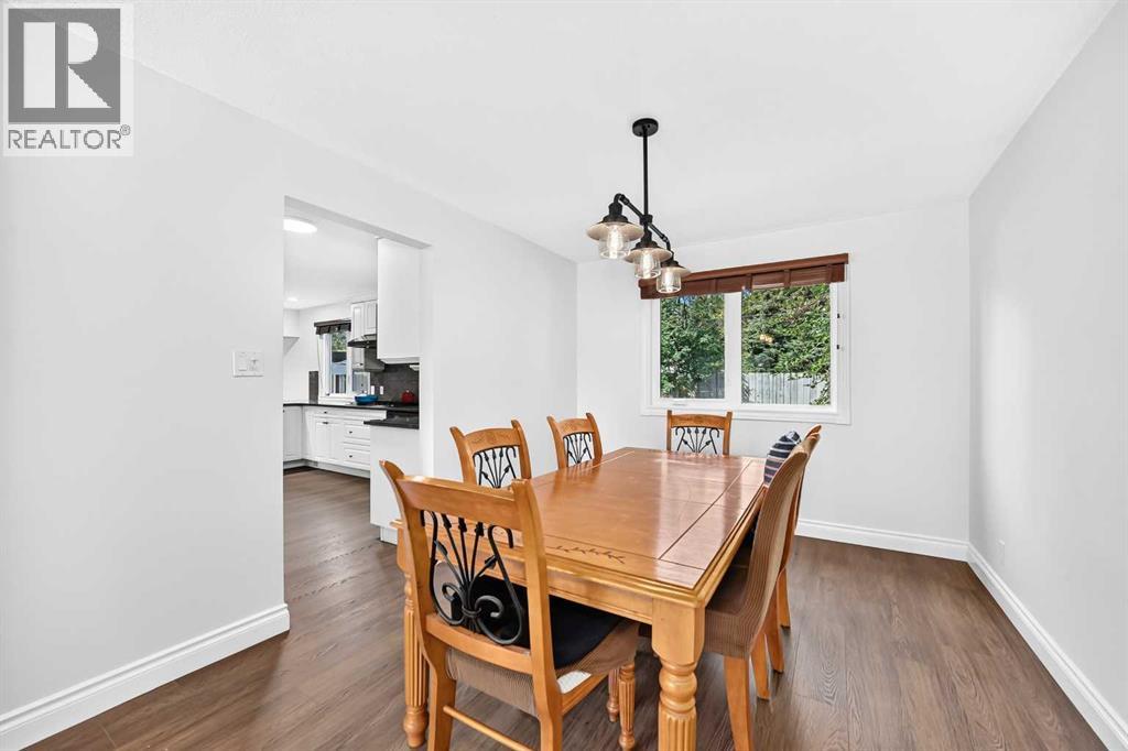 1220 73 Avenue SW - 10