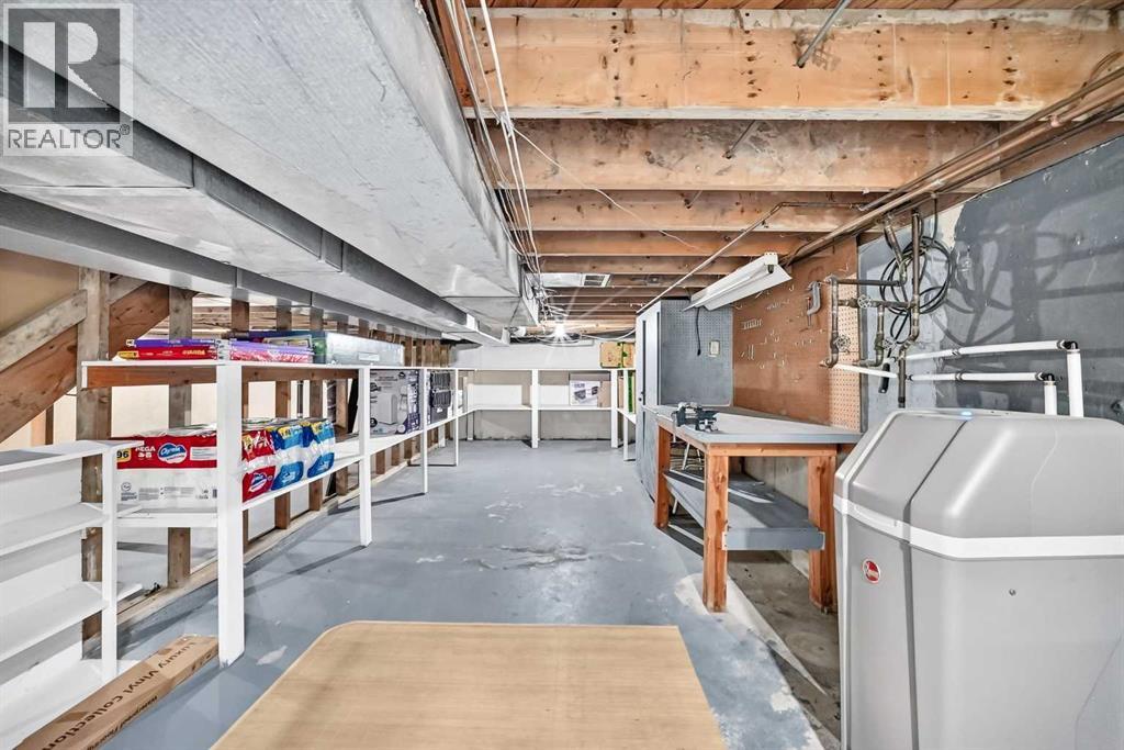 1220 73 Avenue SW - 39