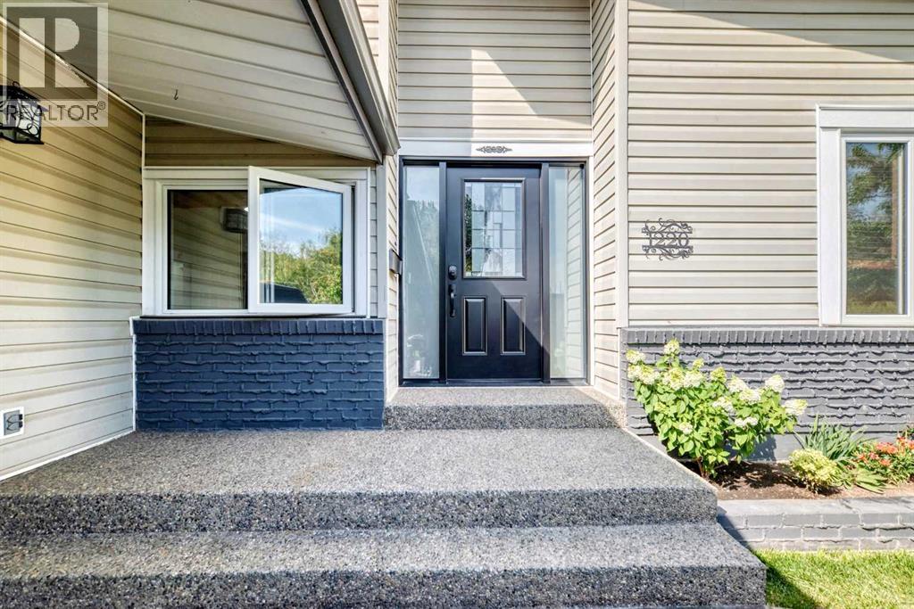 1220 73 Avenue SW - 4