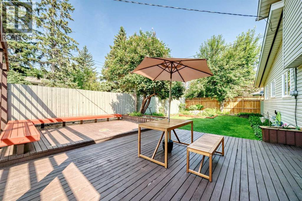 1220 73 Avenue SW - 41