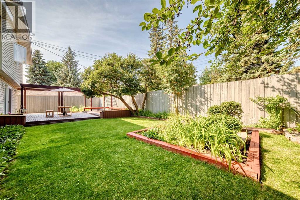 1220 73 Avenue SW - 44