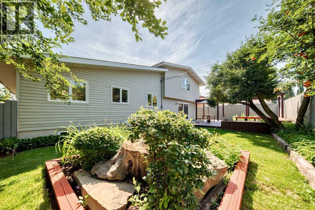 1220 73 Avenue SW - 45