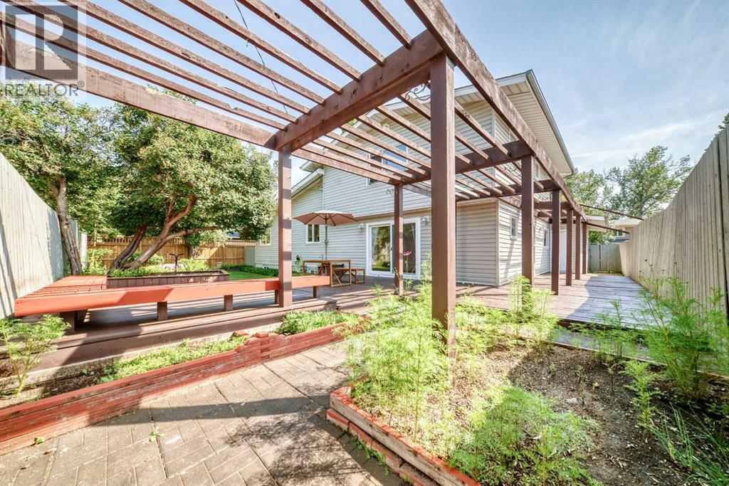1220 73 Avenue SW - 46