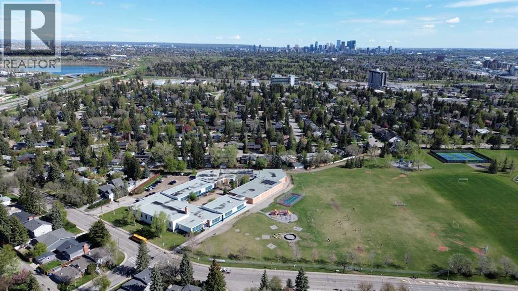 1220 73 Avenue SW - 49