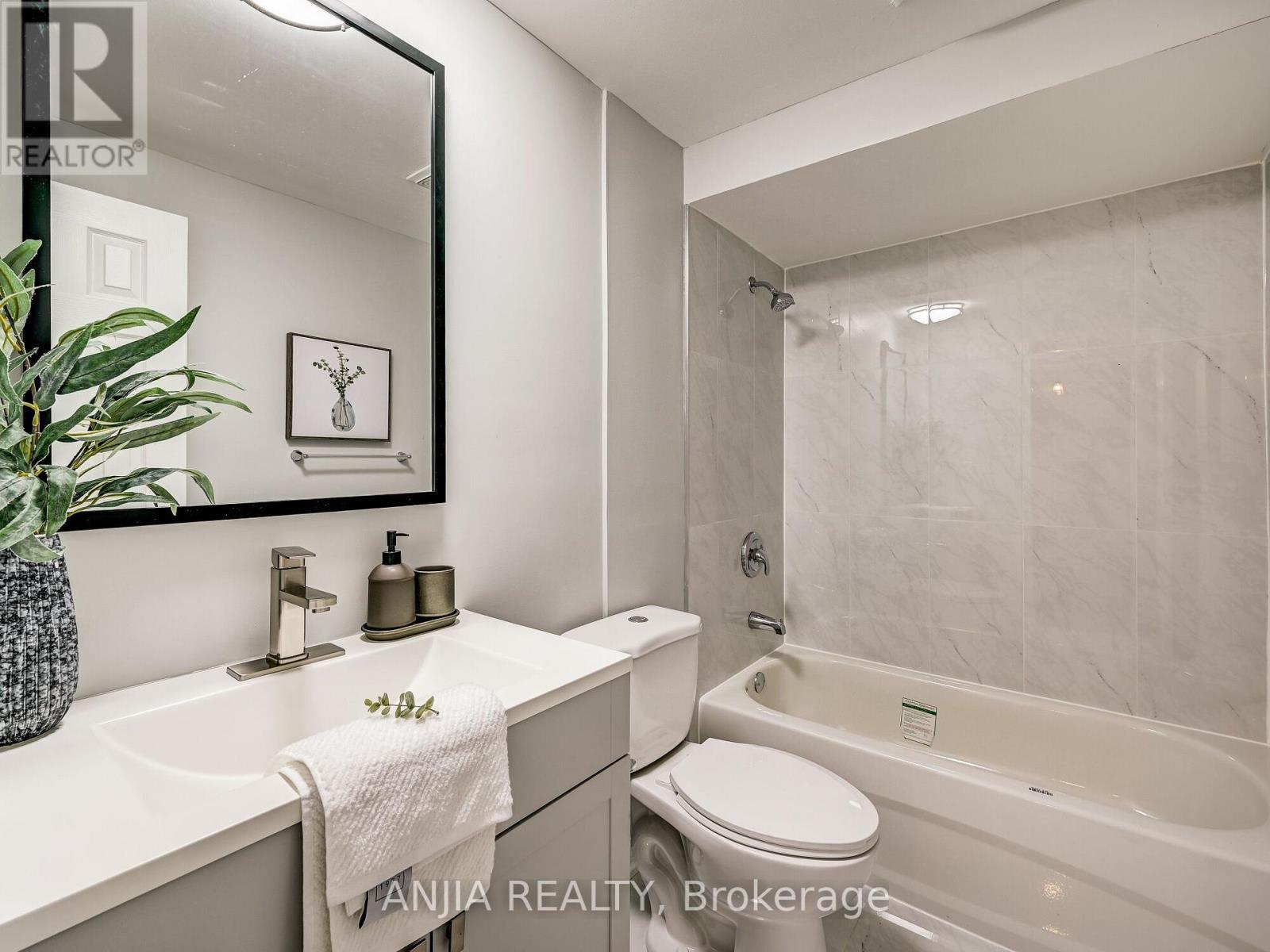 61 SORRELL CRESCENT - 18