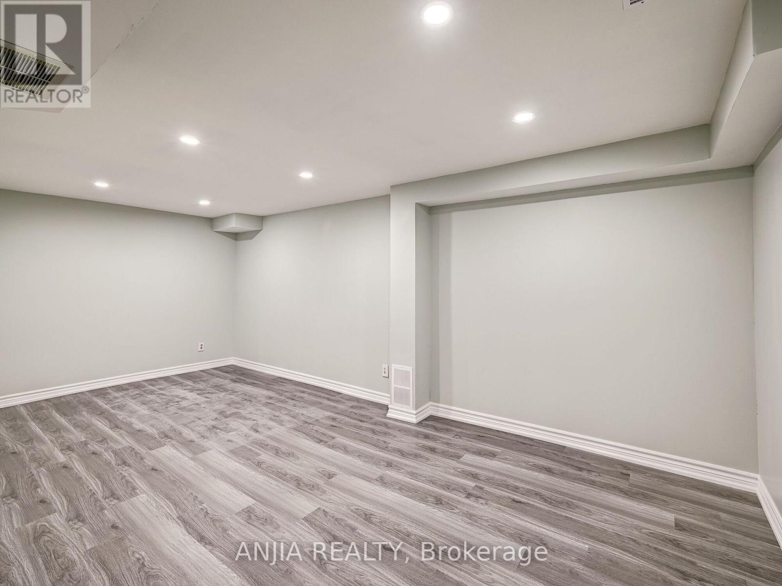 61 SORRELL CRESCENT - 19