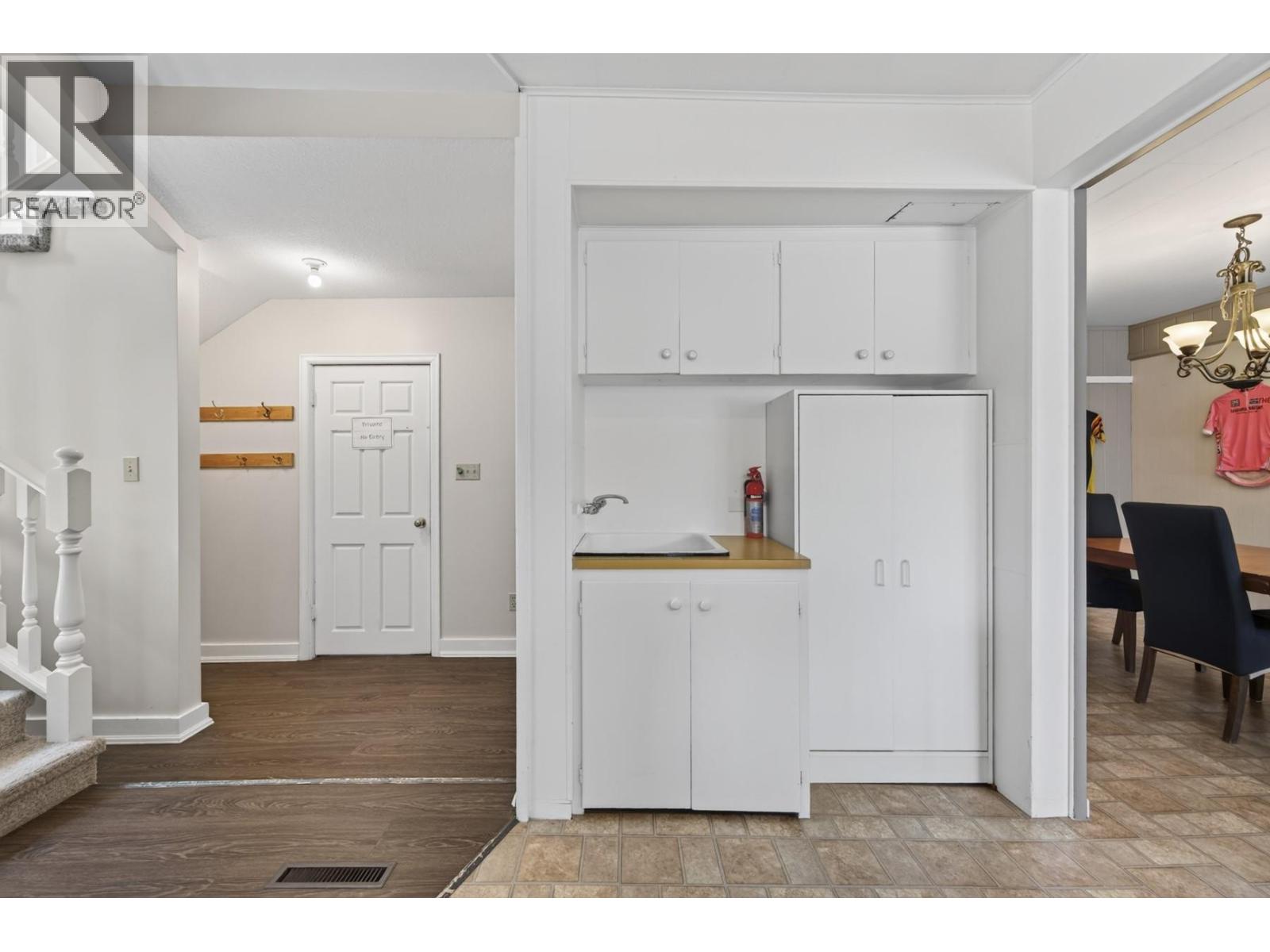 1411 CARIBOO  97 Highway, Clinton