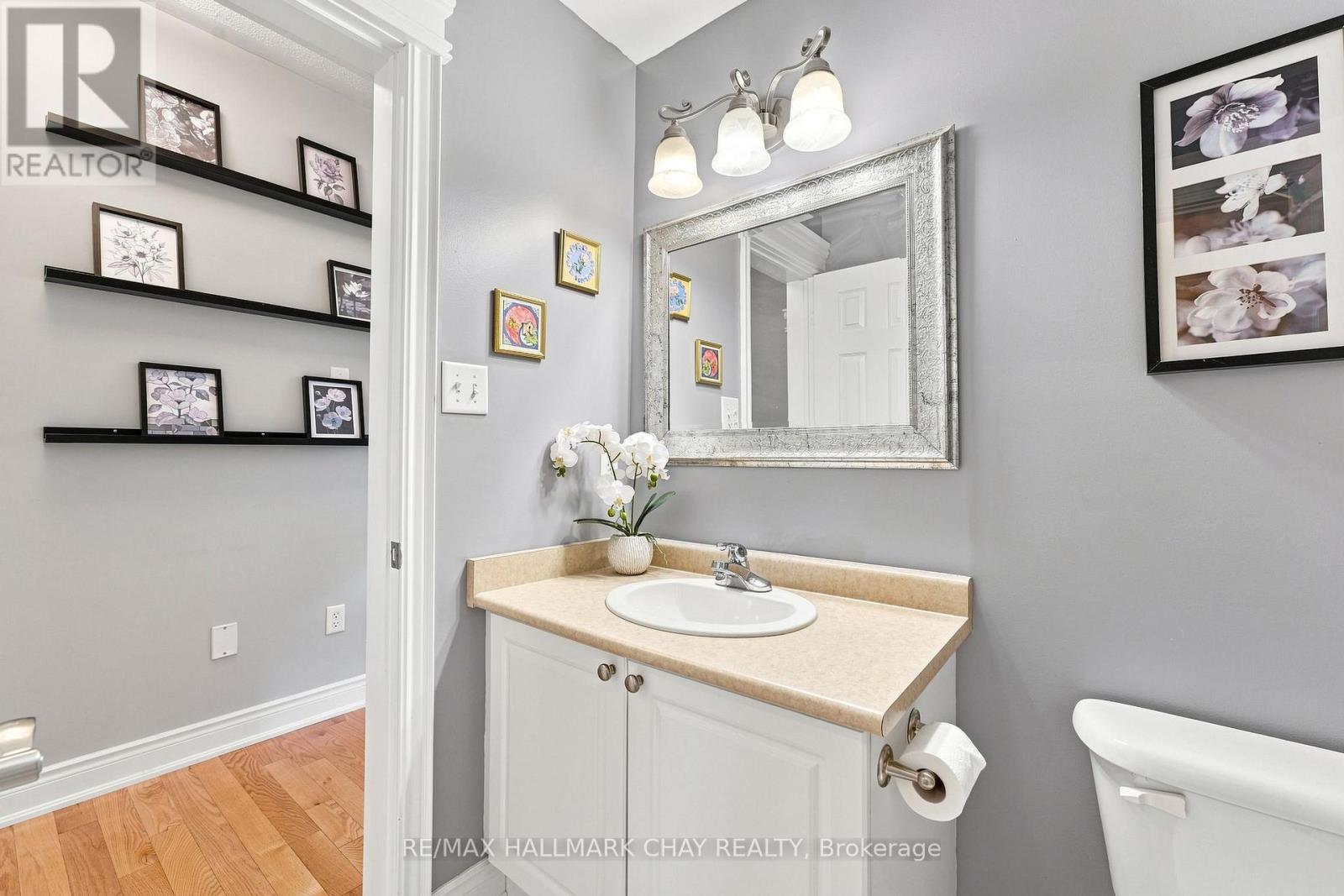 167 THE QUEENSWAY - Image 10