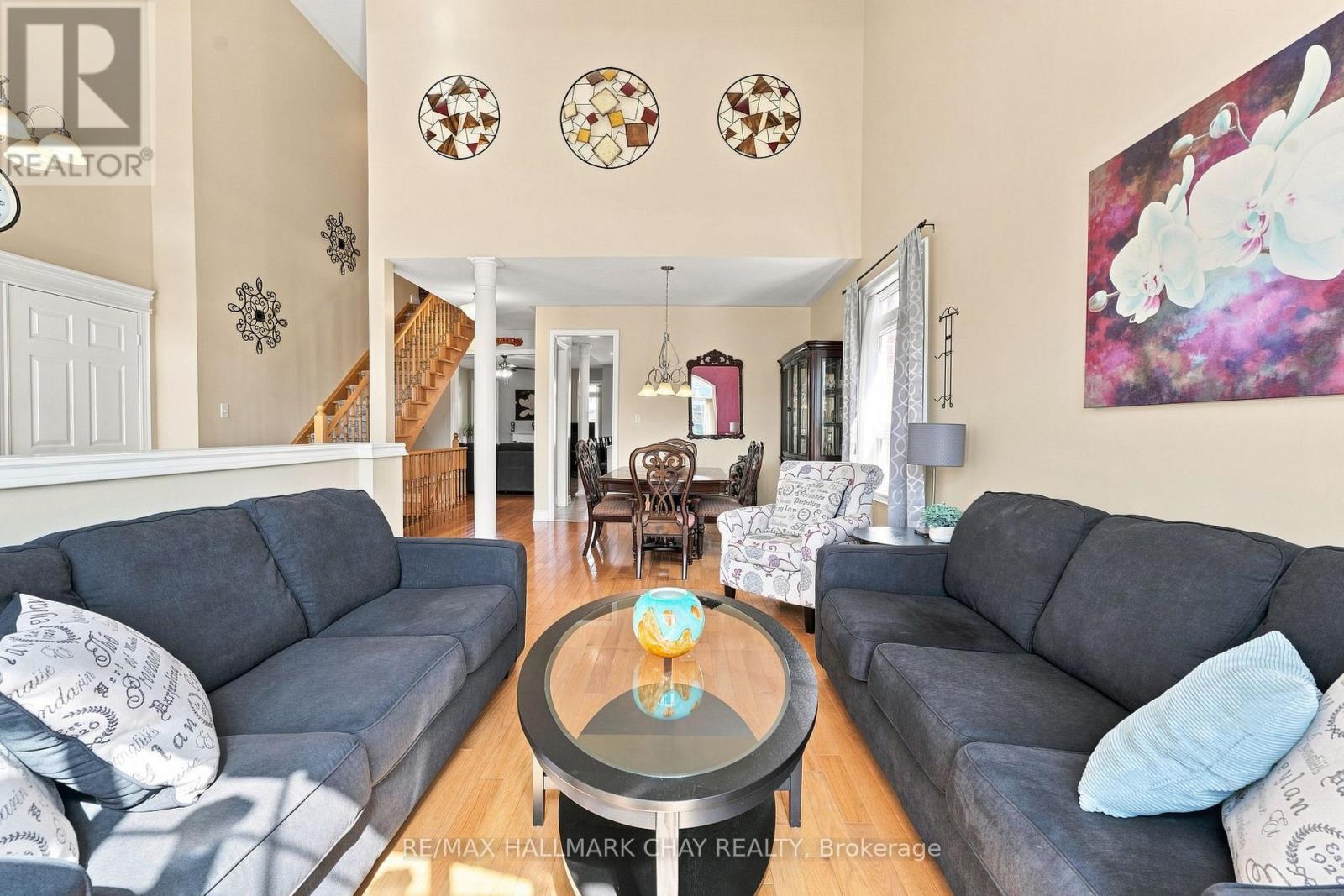 167 THE QUEENSWAY - Image 7