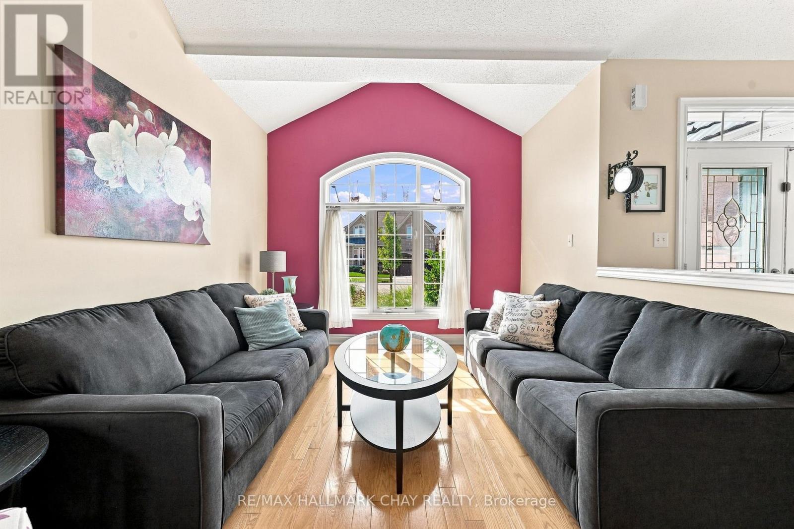 167 THE QUEENSWAY - Image 8