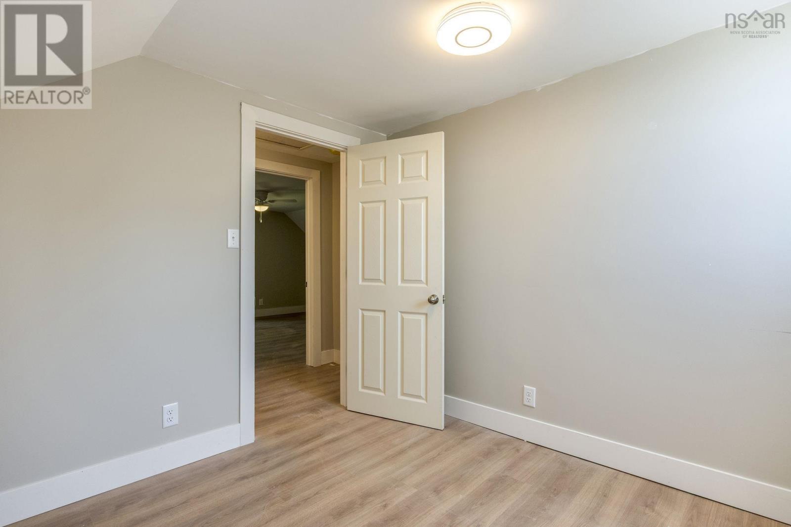 Property 22 of 27 of 982 Pickering Lane