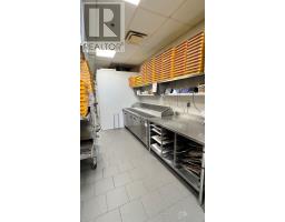 129d Lakeshore Road, Mississauga, ON L5G1E5 Photo 11