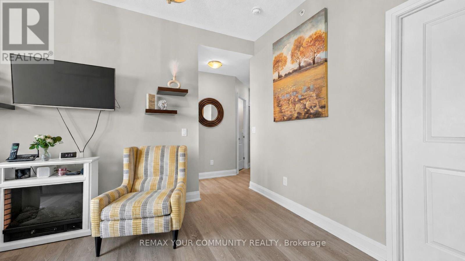 #610 55 YORKLAND BOULEVARD - 8