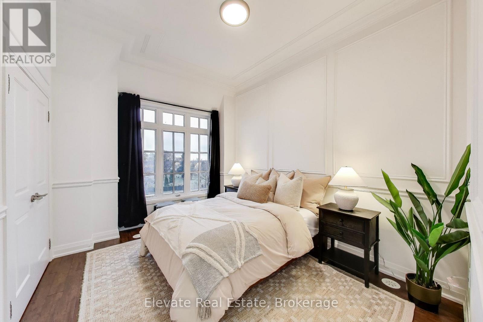 #24 3083 CAWTHRA ROAD - 10
