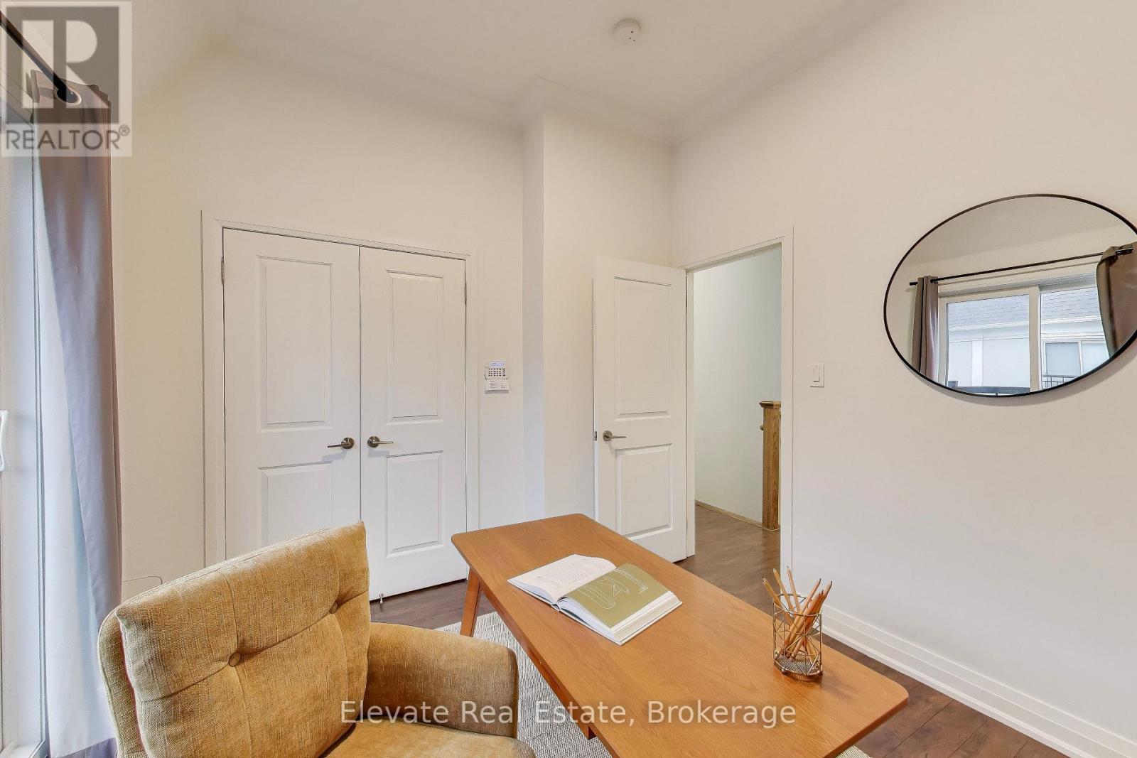 #24 3083 CAWTHRA ROAD - 16