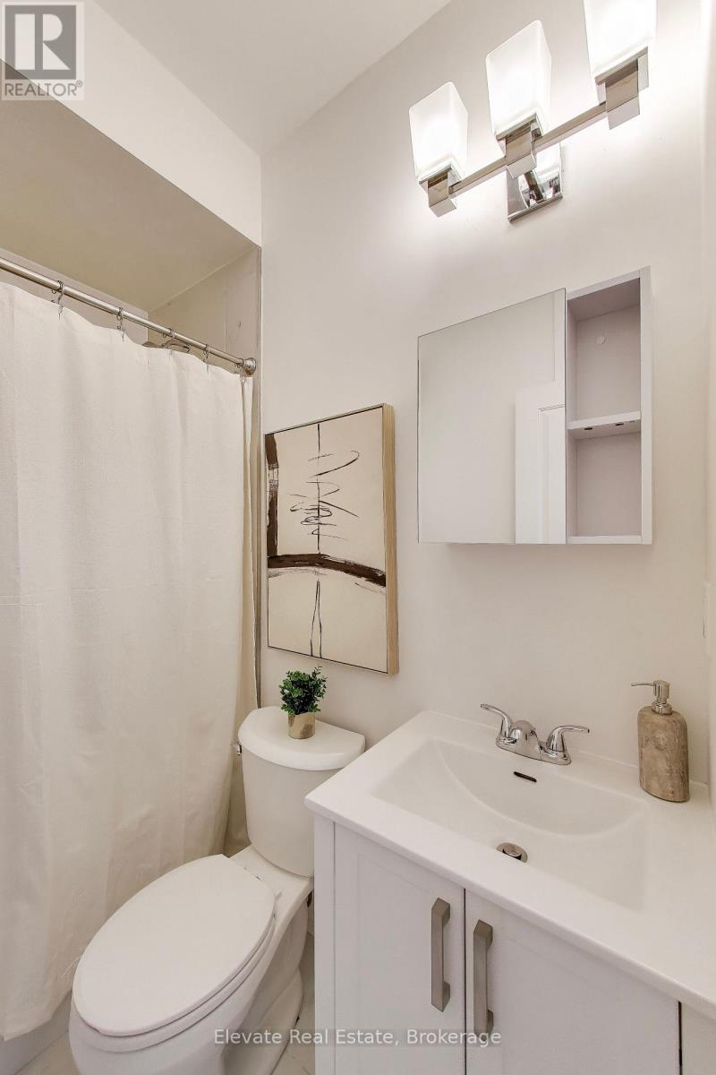 #24 3083 CAWTHRA ROAD - 17