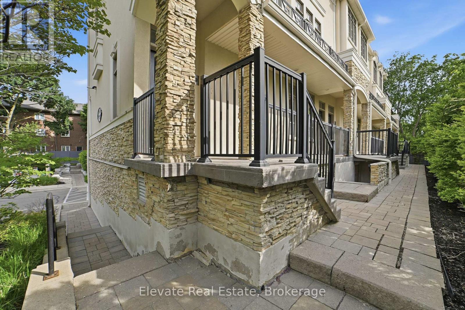 #24 3083 CAWTHRA ROAD - 21