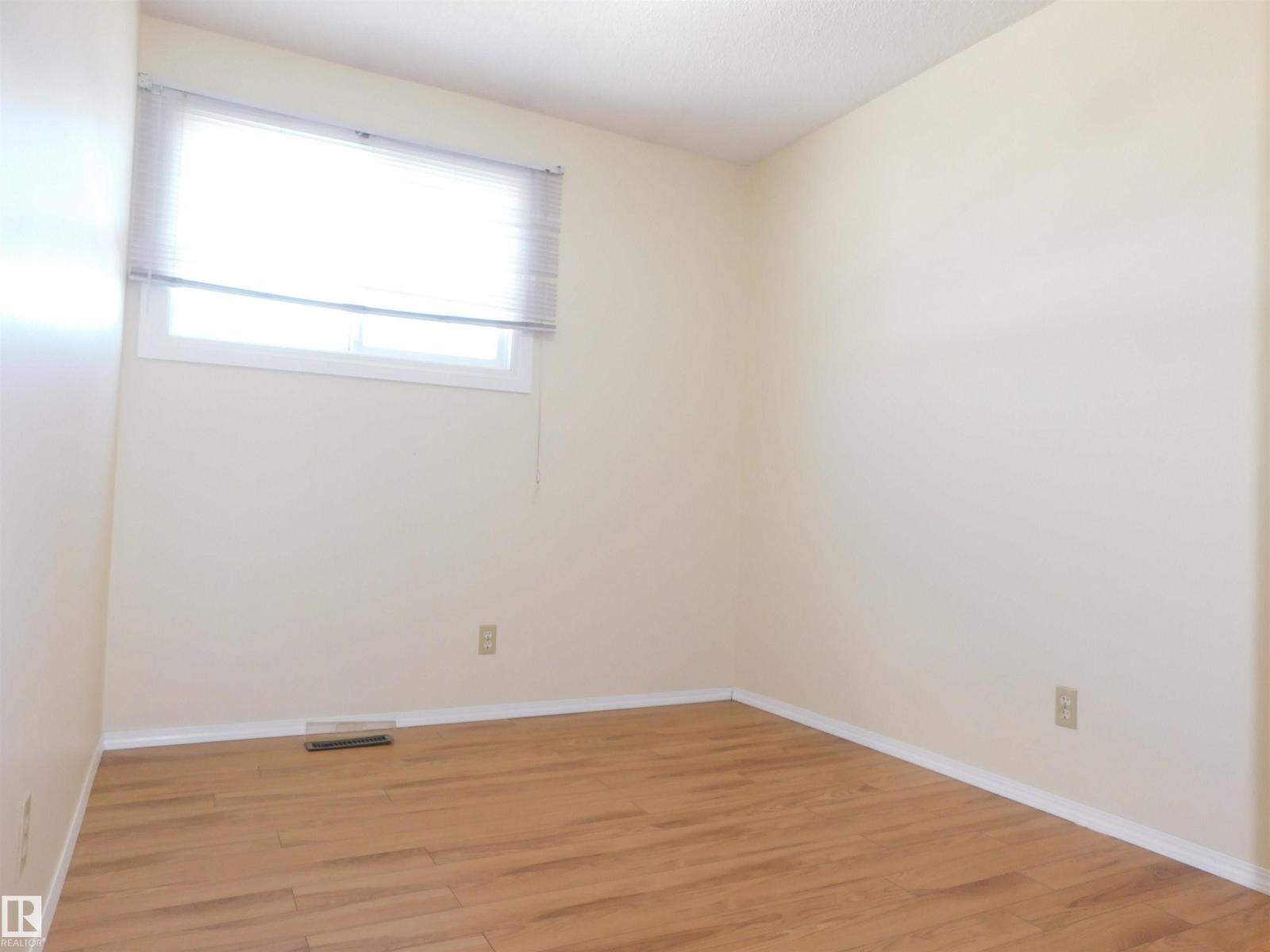 213 HABITAT CR NW - 12