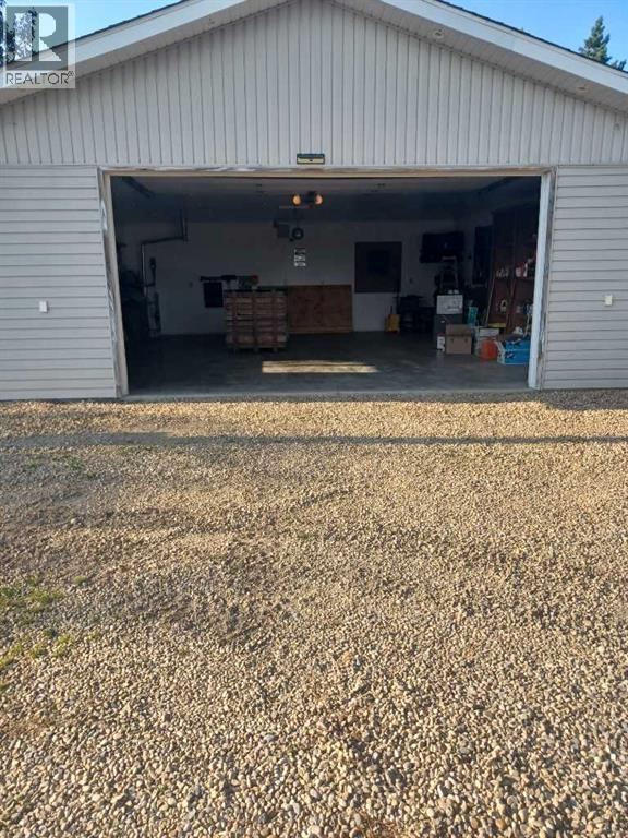 Listing photo – 39530 Range Road 22, Rural Lacombe County