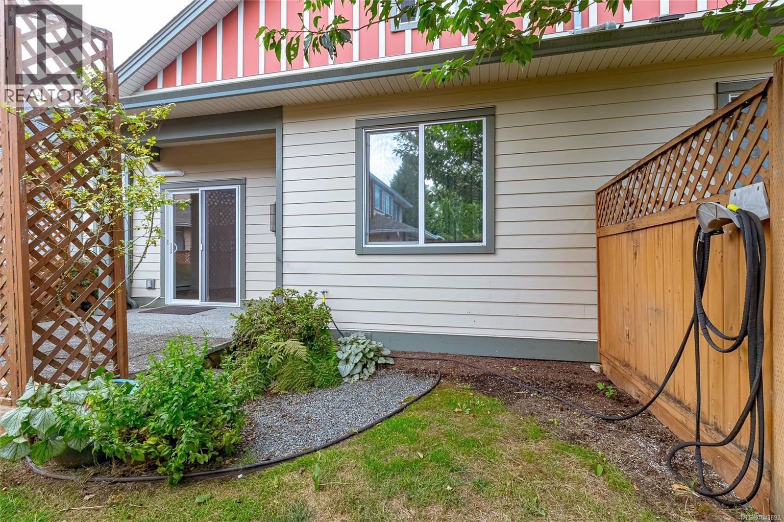 #3 131 McKinstry Rd - 33