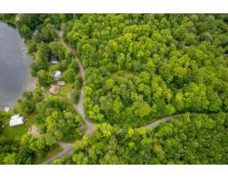 48 Ch. Du Lac-achigan, Val Des Monts, QC J8N1C5 Photo 26