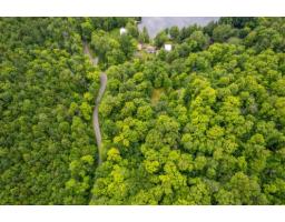 48 Ch. Du Lac-achigan, Val Des Monts, QC J8N1C5 Photo 28